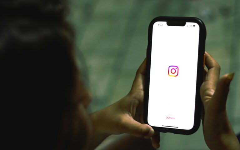 Read more about the article 15 Ways to Get More (Real!) Instagram Followers in 2021